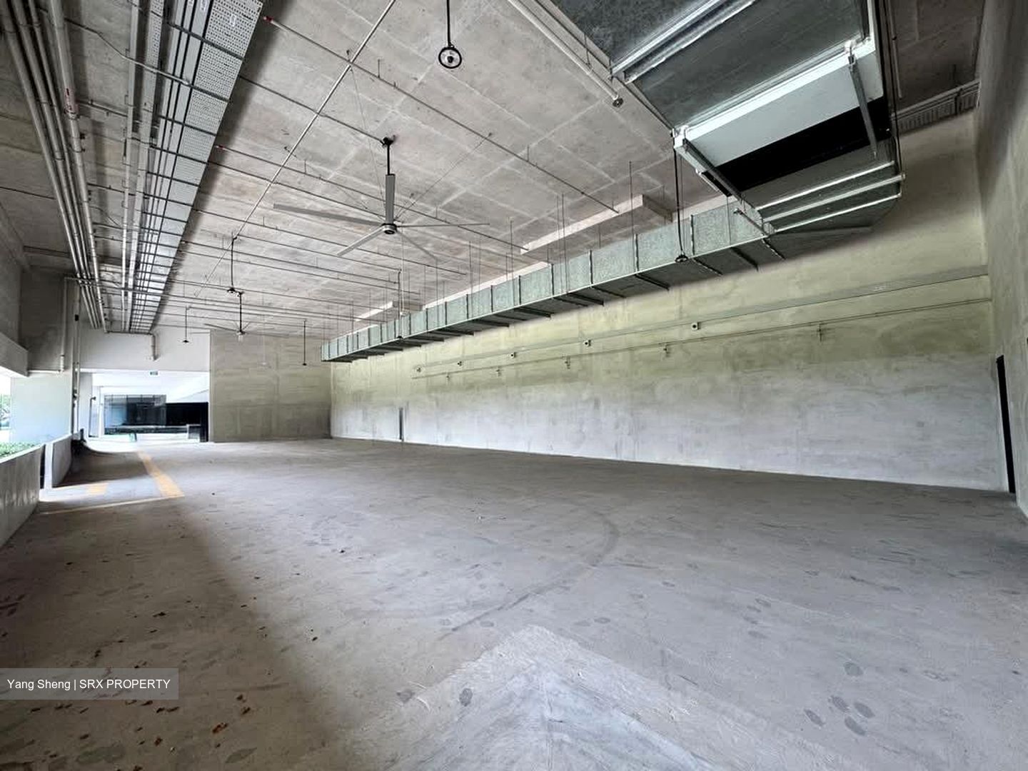 Tuas Road (D22), Retail #591240661